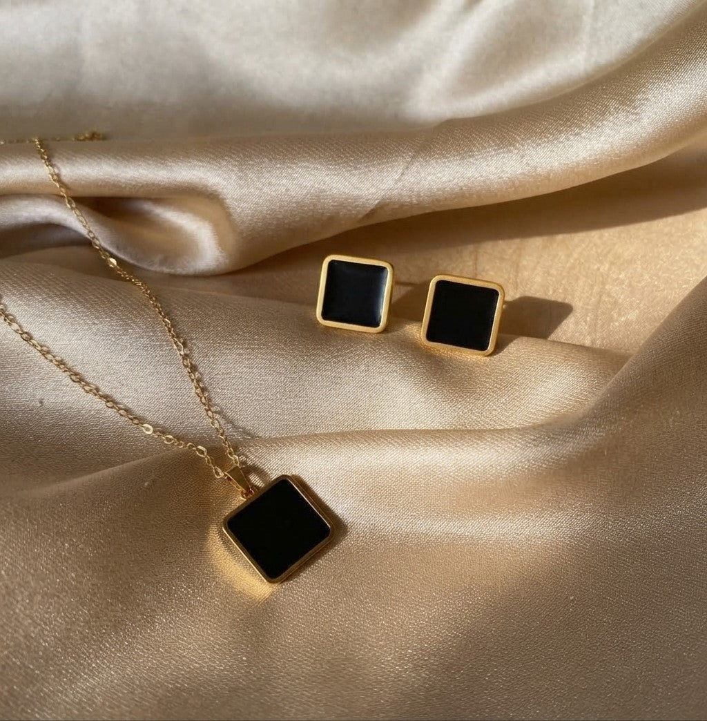 Square Black Studs & Pendant Set