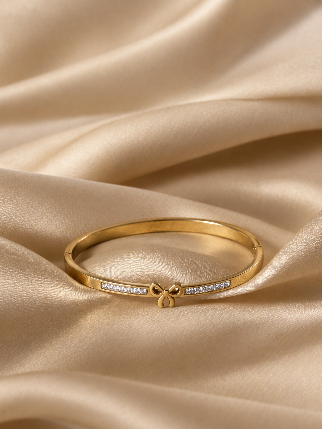 Bow Bangle
